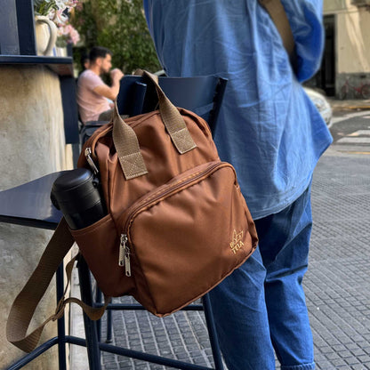 Mochila Cartera sustentable negra 7 lts